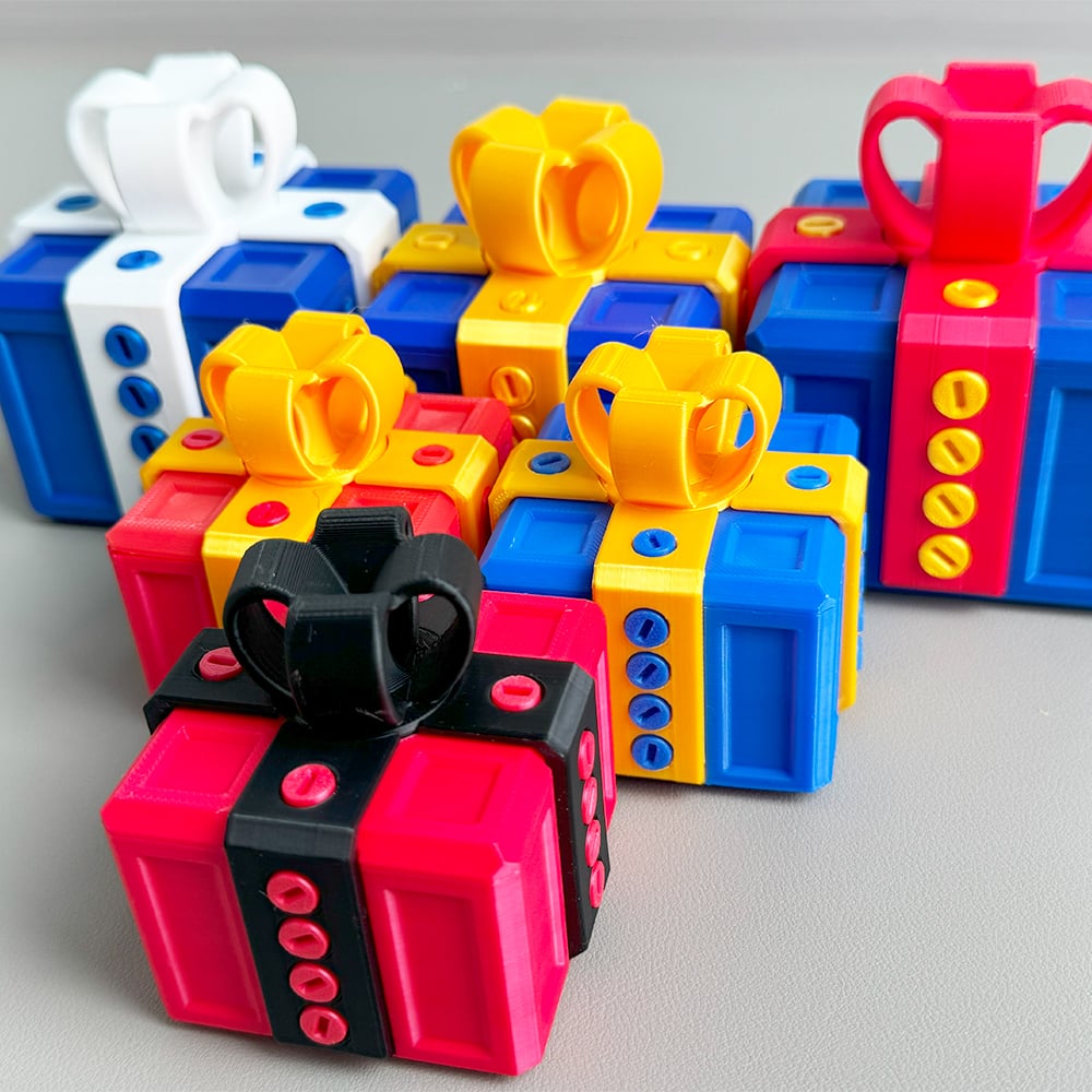 ๐ 3D Printed Annoying Gift Box Ornaments ๐ - Ideal for Pranks and Mischief!