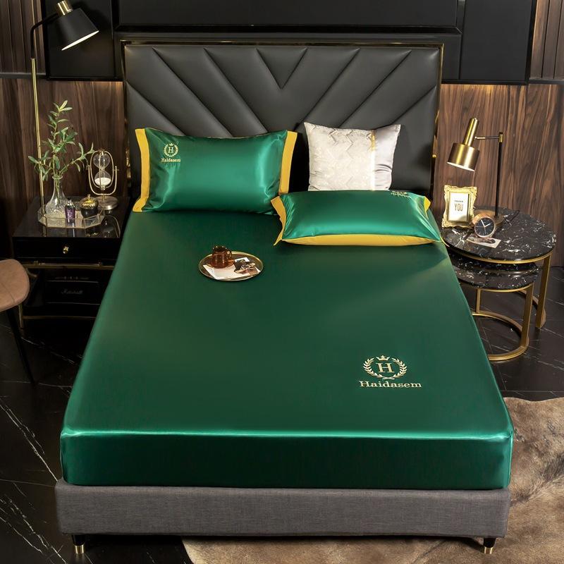 The cold feeling - Ice silk bed sheet 🎁 Summer Promotion - Free pillowcase & 50% OFF 🎁